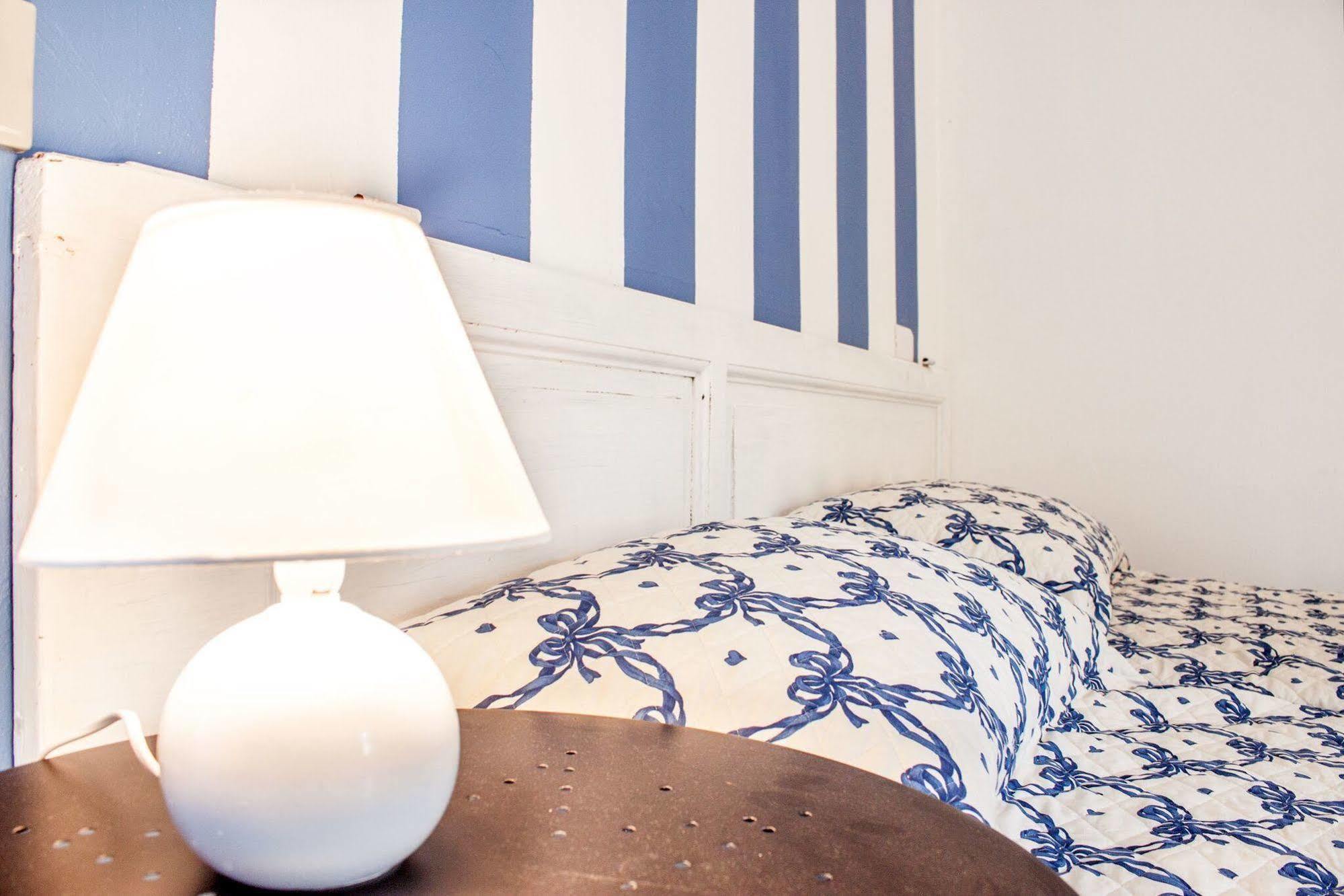 Casa La Viola Blu Bed & Breakfast Cernobbio Bagian luar foto