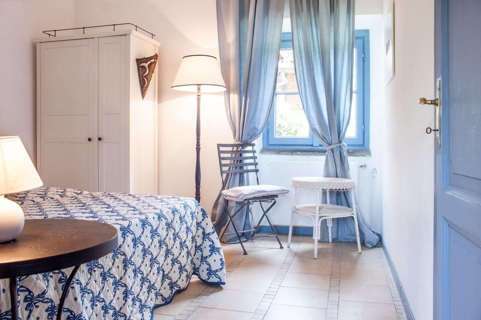 Casa La Viola Blu Bed & Breakfast Cernobbio Bagian luar foto